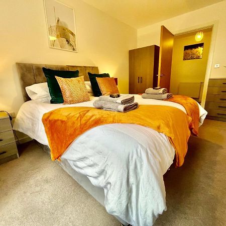 Spacious 2 Bed Ground Floor Apartment, Free Parking, Close To Historic Dockyard & Gunwharf Quays Portsmouth Zewnętrze zdjęcie